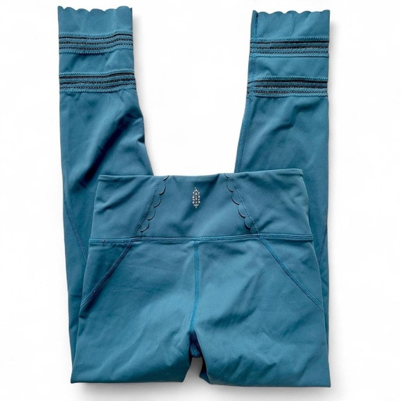 Free People Movement 7/8 Scalloped Genesis Leggings XS - Picture 6 of 6